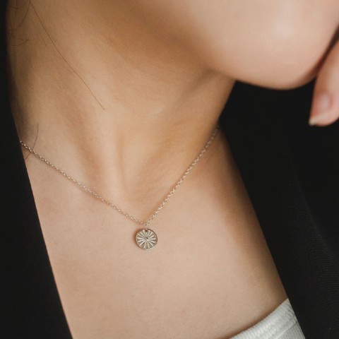 AVA NECKLACE
